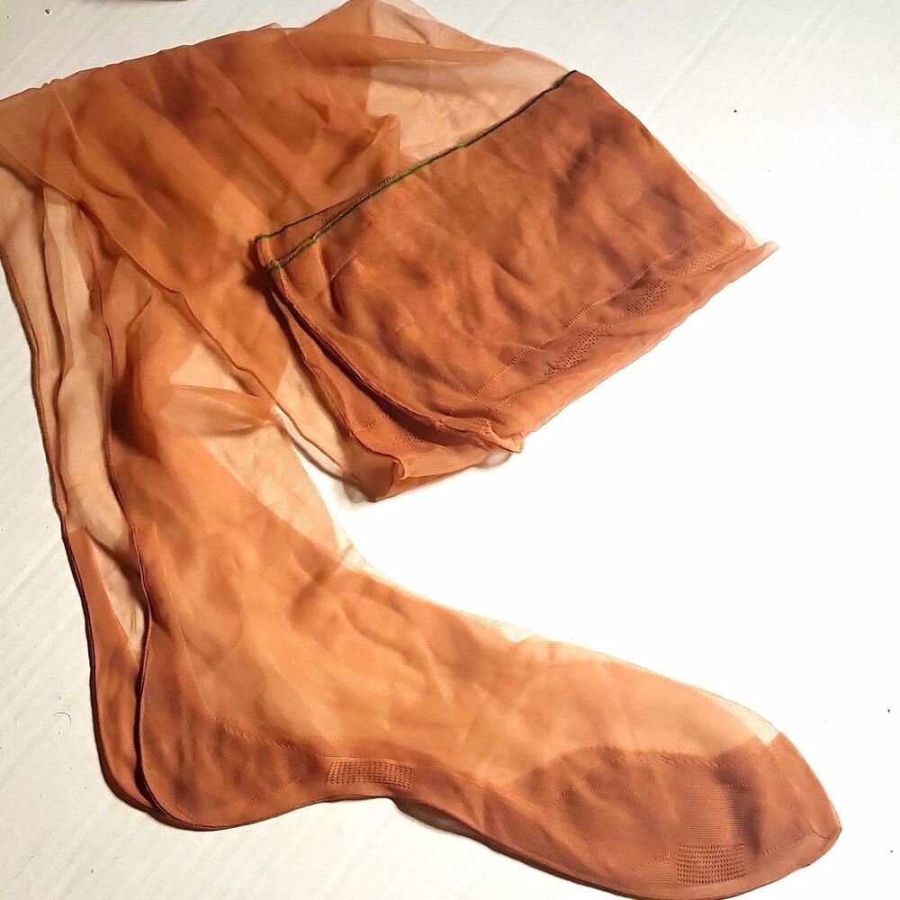 1950s Beige Solid Sheer Nylon Tights - Full Toe back line size 10